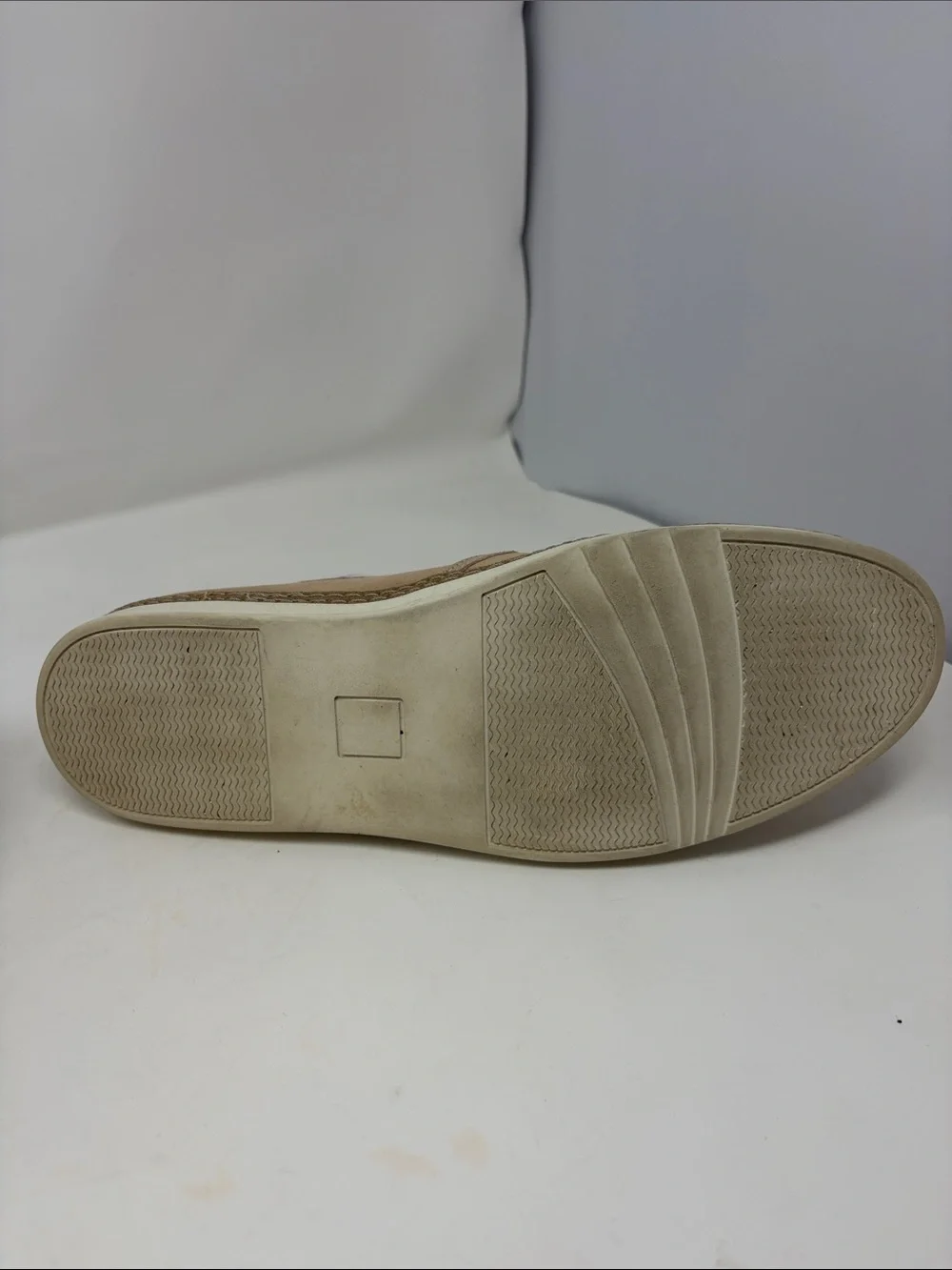 Donald J. Pliner Tan Suede Slip-On Casual Sneakers Men’s Size 9.5